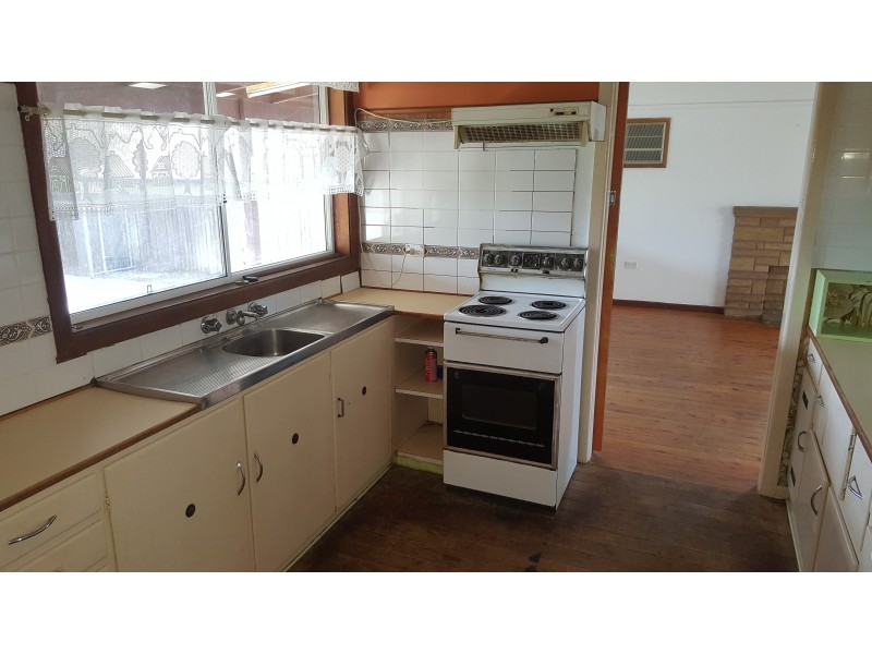 86 Bransgrove Rd, Revesby NSW 2212