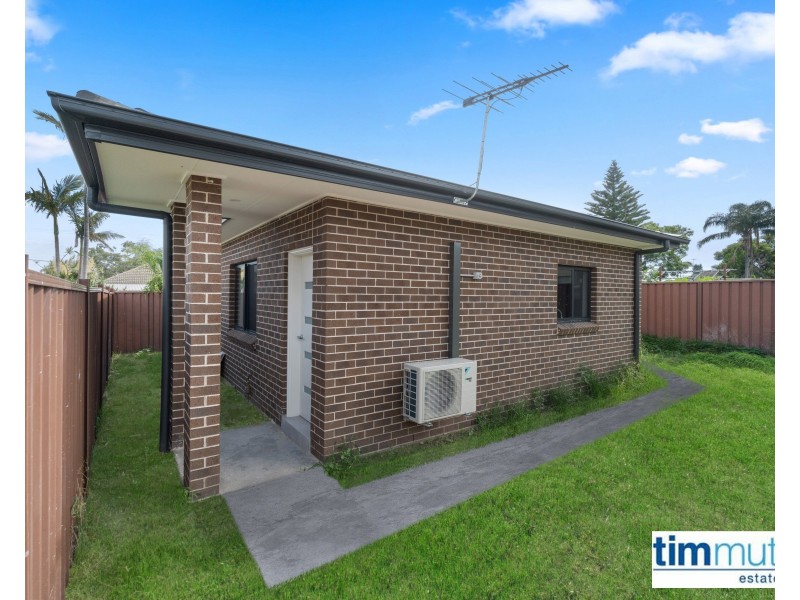 166A Davies Rd, Padstow NSW 2211