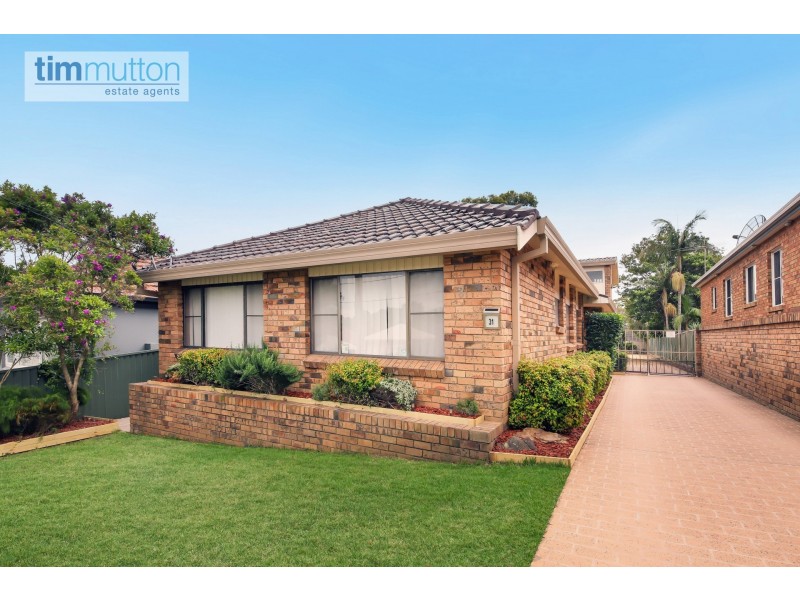 31 Edward St, Kingsgrove NSW 2208