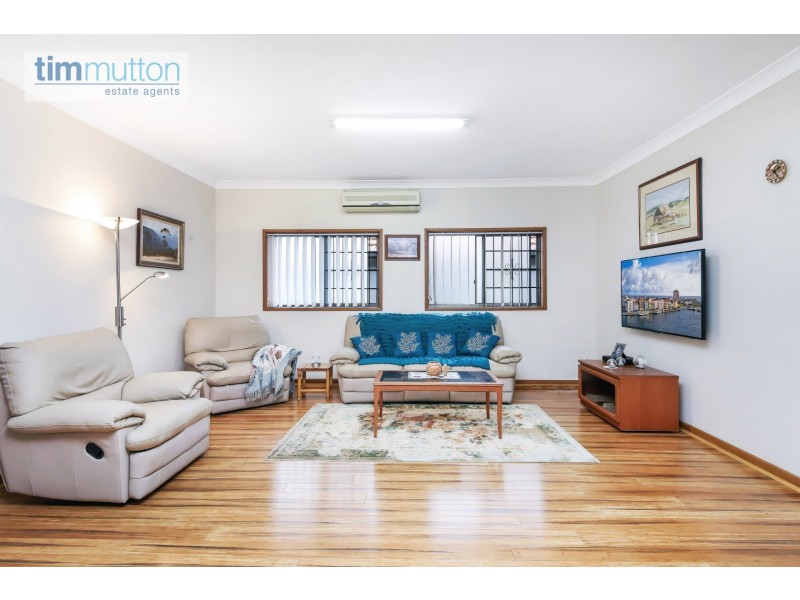 31 Edward St, Kingsgrove NSW 2208