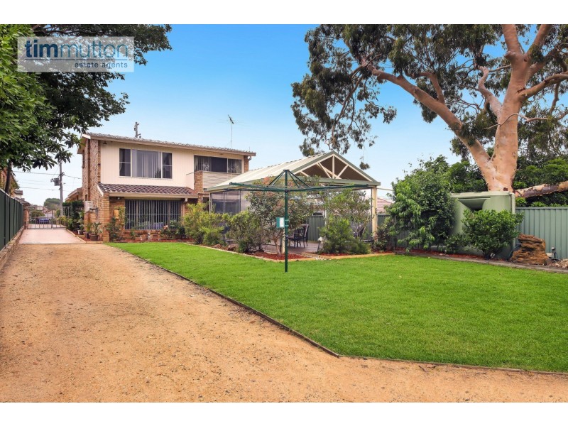 31 Edward St, Kingsgrove NSW 2208