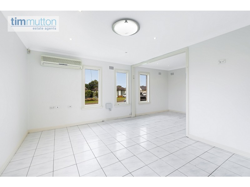 54 Williamson Cres, Warwick Farm NSW 2170