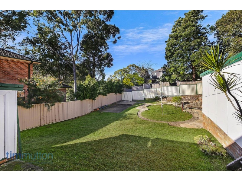 15 Queensbury Road, Padstow Heights NSW 2211