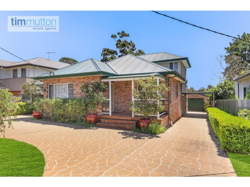 44 Enright St, East Hills NSW 2213