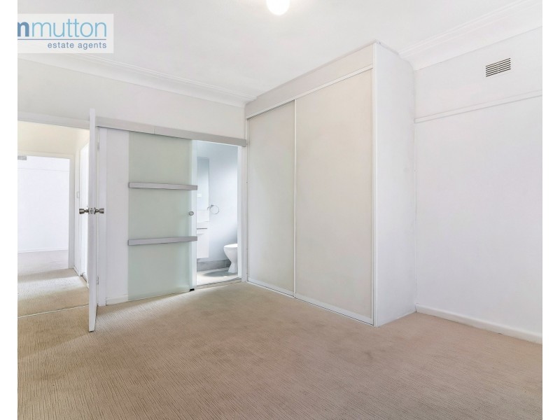 26 Collins St, Pendle Hill NSW 2145