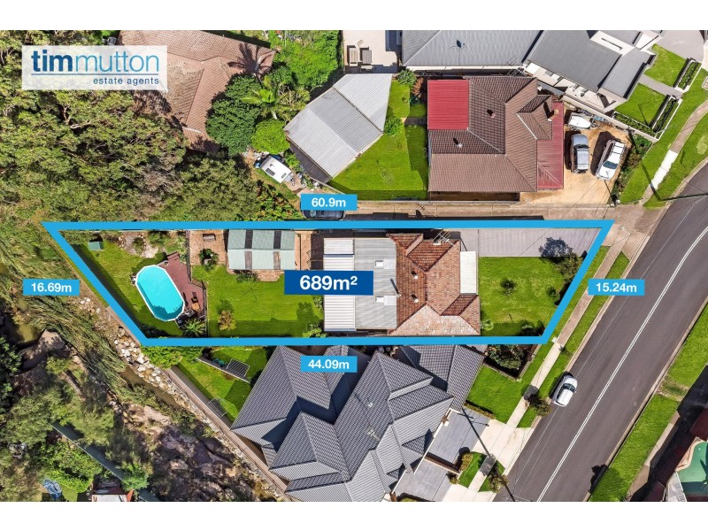 32 Lucas Rd, East Hills NSW 2213