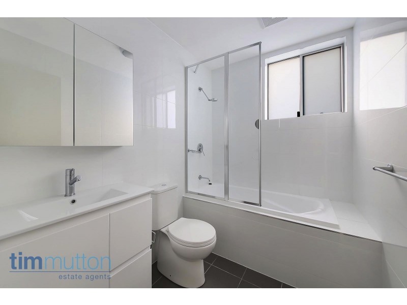 8-10 Fraser St, Westmead NSW 2145