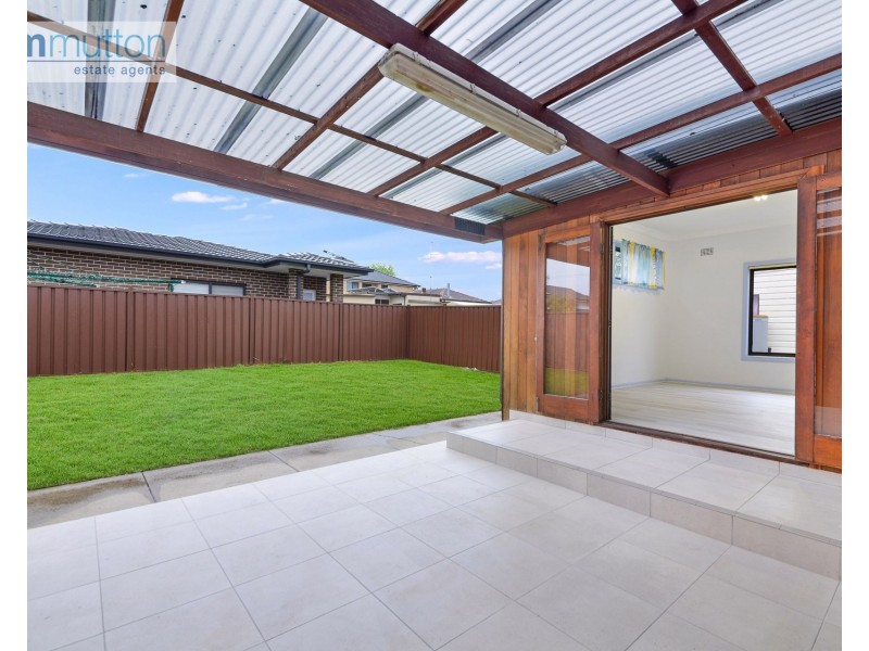 166 Davies Rd, Padstow NSW 2211