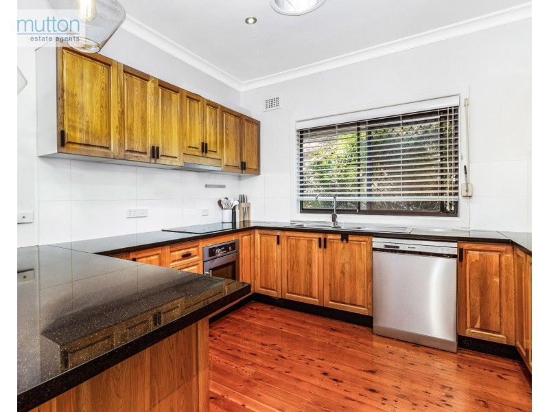 82 Auburn Rd, Birrong NSW 2143