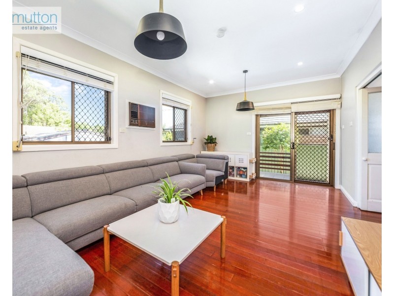82 Auburn Rd, Birrong NSW 2143