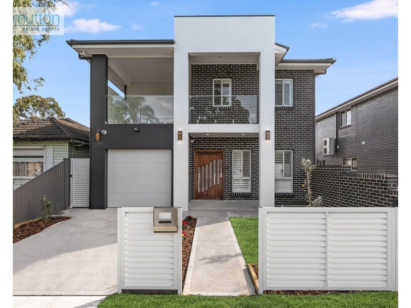 2/102 Beaconsfield Street, Revesby NSW 2212