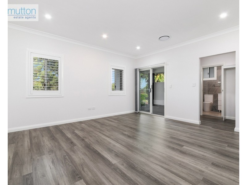 2/102 Beaconsfield Street, Revesby NSW 2212