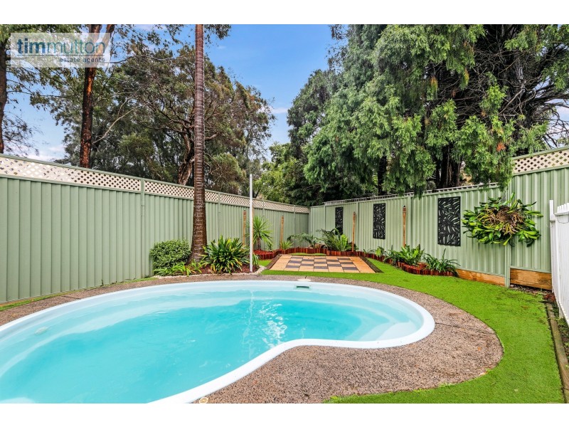 691 Henry Lawson Dr, East Hills NSW 2213