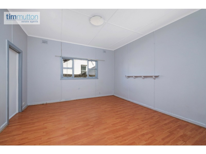 24 Wentworth St, Birrong NSW 2143