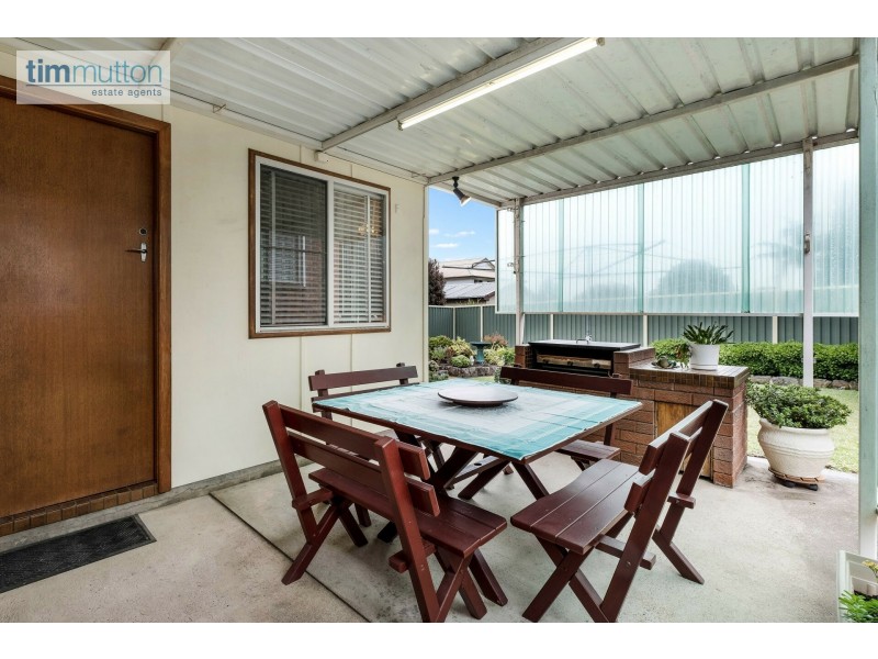 8 Drake St, Panania NSW 2213