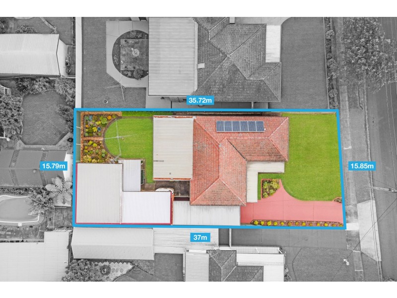 8 Drake St, Panania NSW 2213