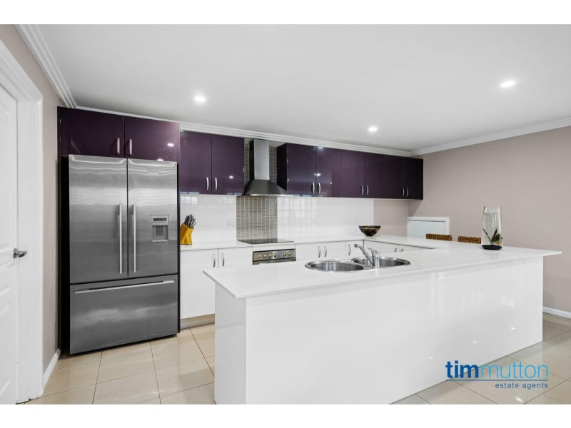 13 Enright St, East Hills NSW 2213