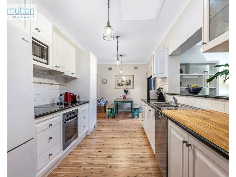 13 Drake St, Panania NSW 2213