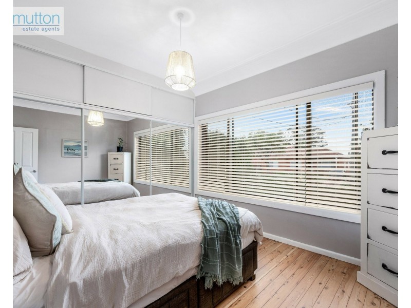 13 Drake St, Panania NSW 2213