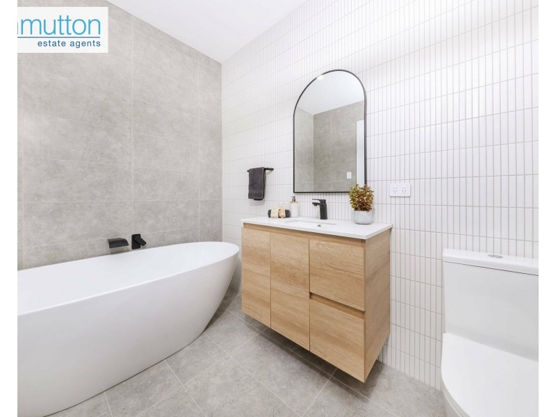 1A Kiora St, Panania NSW 2213