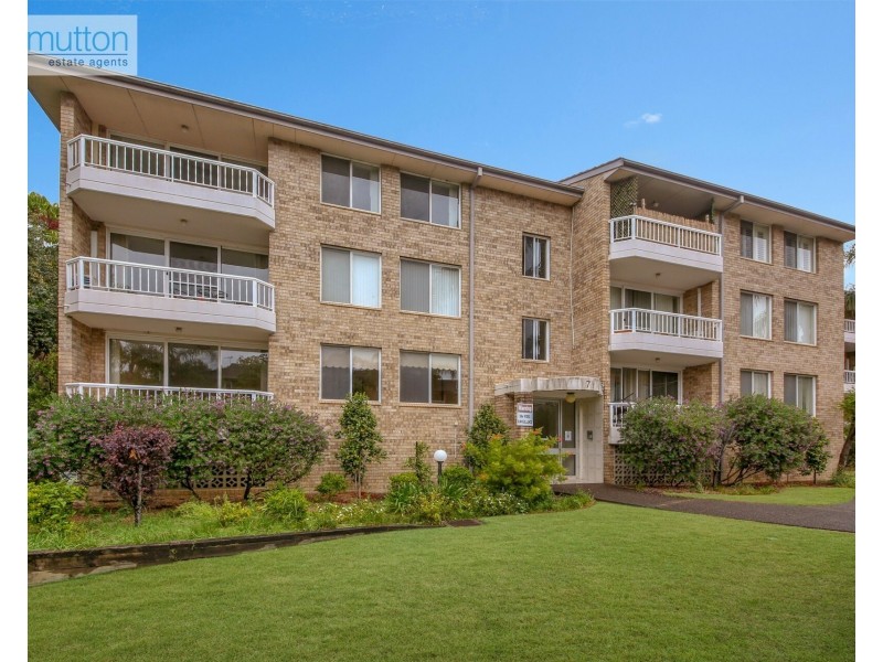Unit 2/7 Mead Dr, Chipping Norton NSW 2170