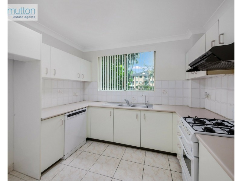 Unit 2/7 Mead Dr, Chipping Norton NSW 2170
