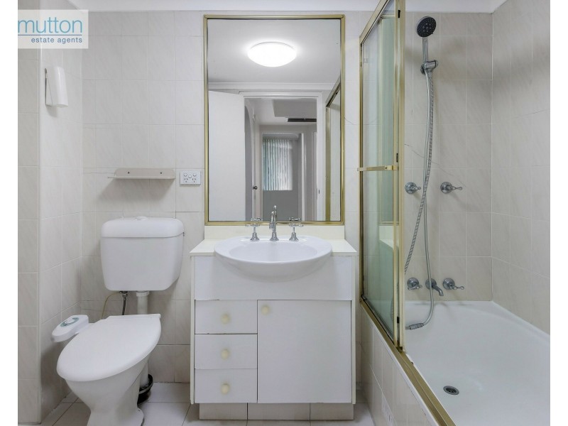 Unit 2/7 Mead Dr, Chipping Norton NSW 2170