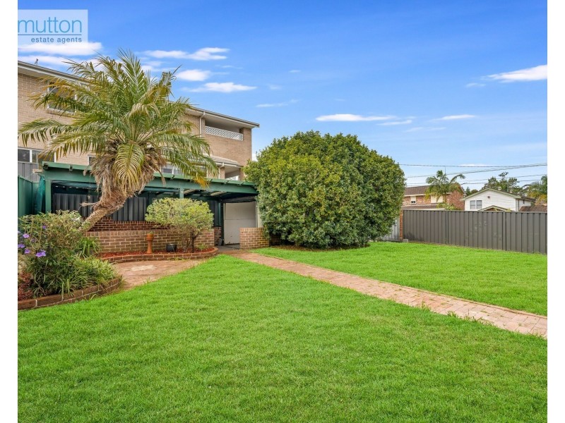 2 Curzon Rd, Padstow Heights NSW 2211