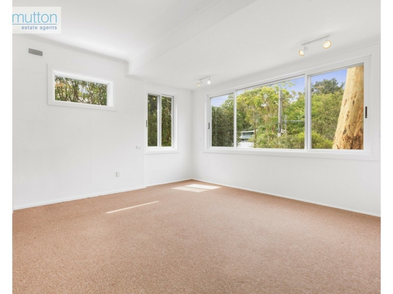 54 Valley Rd, Padstow Heights NSW 2211