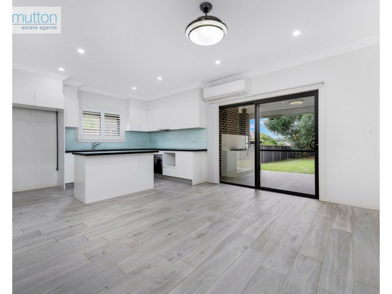 128A Flinders Rd, Georges Hall NSW 2198