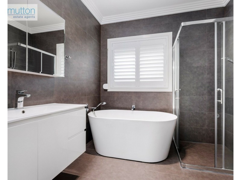 128A Flinders Rd, Georges Hall NSW 2198