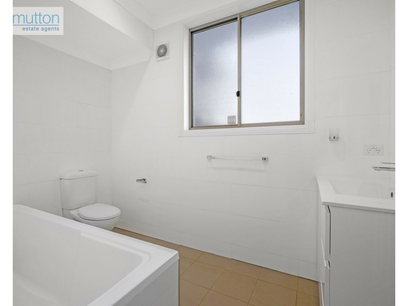 34A Lucas Rd, East Hills NSW 2213