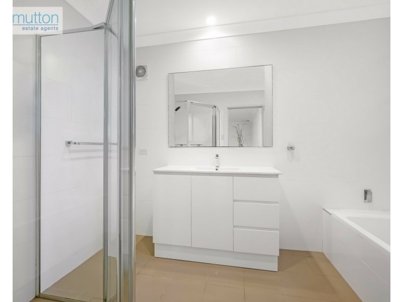 34A Lucas Rd, East Hills NSW 2213