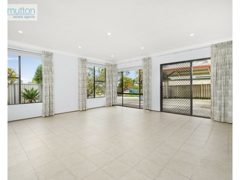 11 Dapto Pl, Bangor NSW 2234