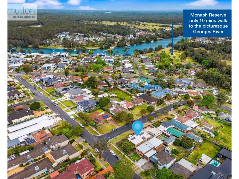 64 Lucas Rd, East Hills NSW 2213