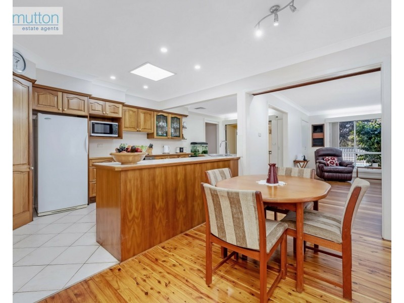 9 Menin Pl, Milperra NSW 2214