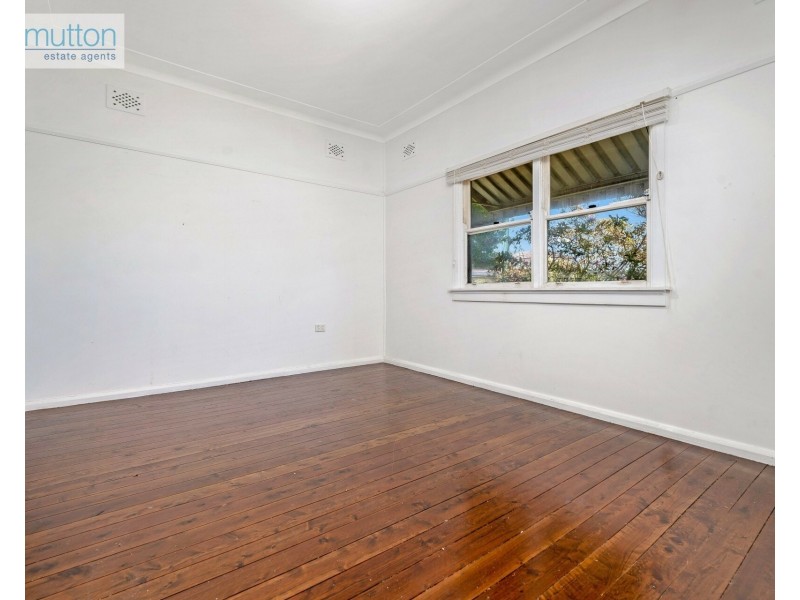 10 Morotai Rd, Revesby Heights NSW 2212