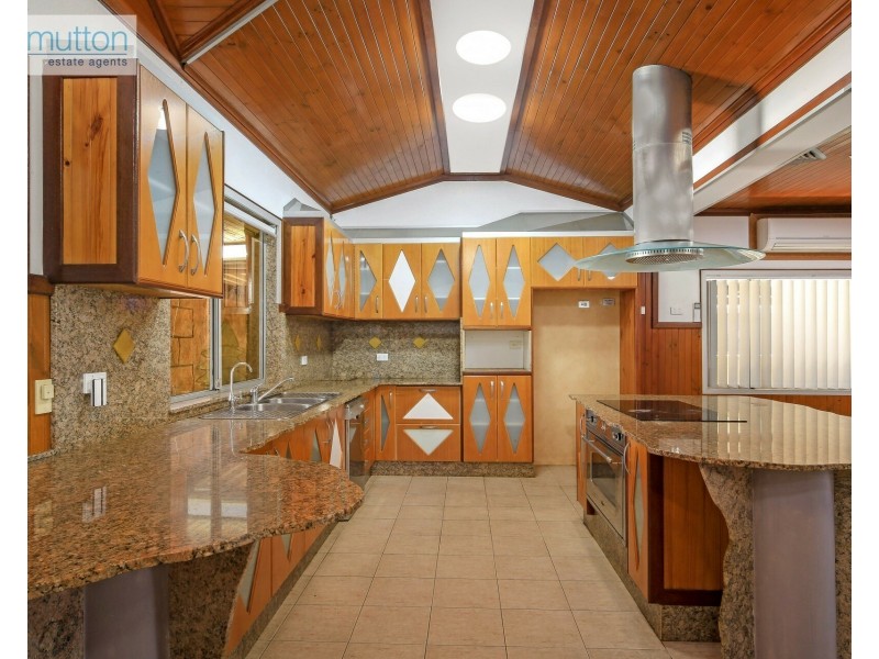 39 Webster Rd, Lurnea NSW 2170