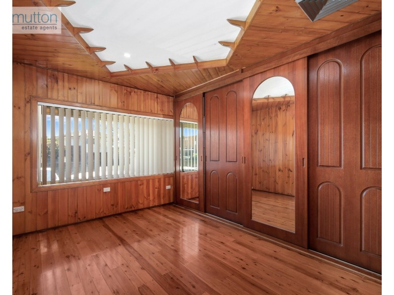 39 Webster Rd, Lurnea NSW 2170