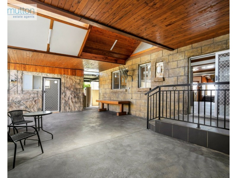 39 Webster Rd, Lurnea NSW 2170