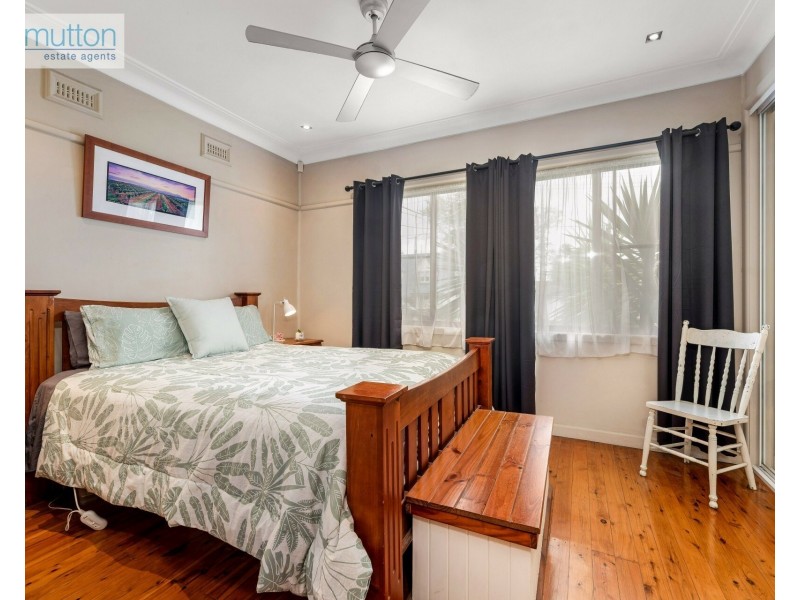 14 Pozieres Ave, Milperra NSW 2214