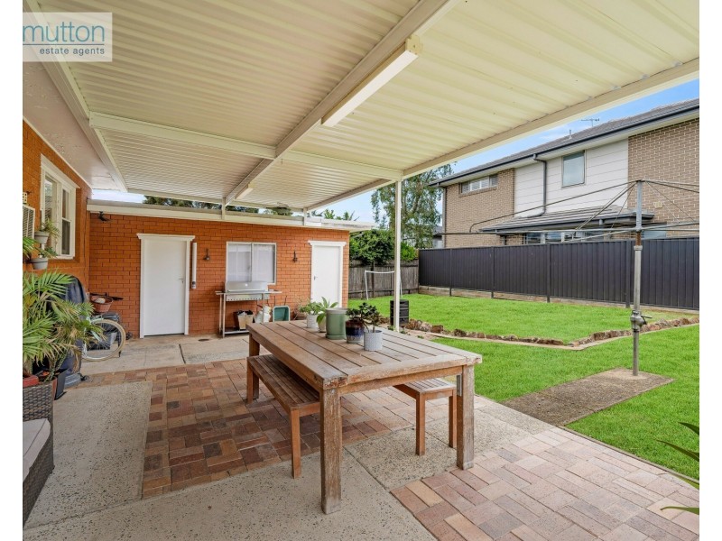 14 Pozieres Ave, Milperra NSW 2214
