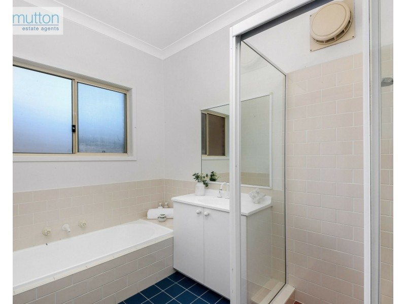 5 Todd Court, Wattle Grove NSW 2173