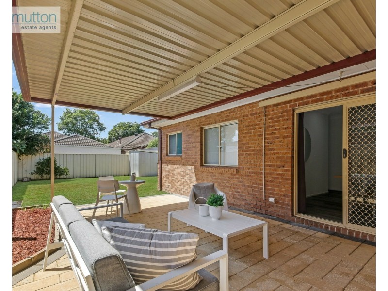 5 Todd Court, Wattle Grove NSW 2173