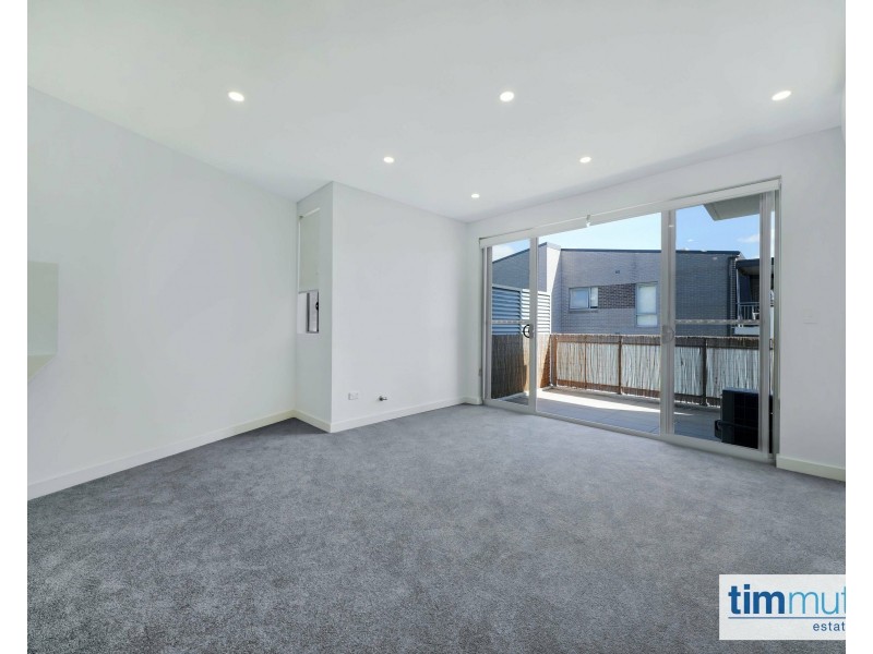 Unit 8/22-24 Gover St, Peakhurst NSW 2210