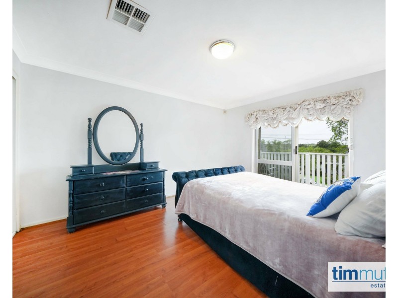 4 Zonnebeke Cres, Milperra NSW 2214
