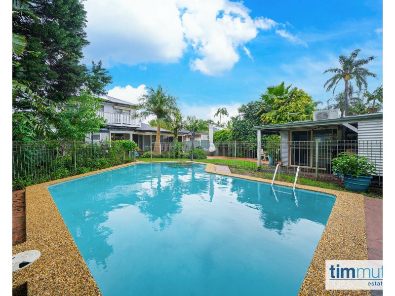 4 Zonnebeke Cres, Milperra NSW 2214