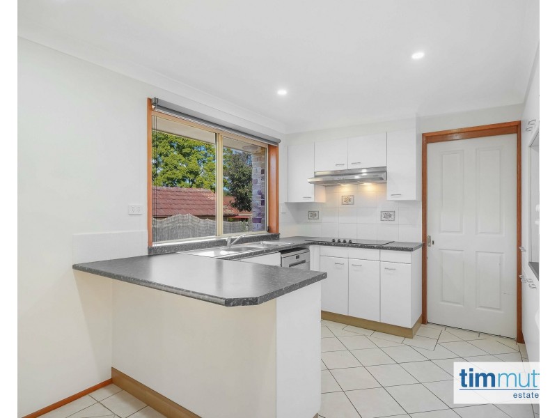 2A Broe Ave, East Hills NSW 2213