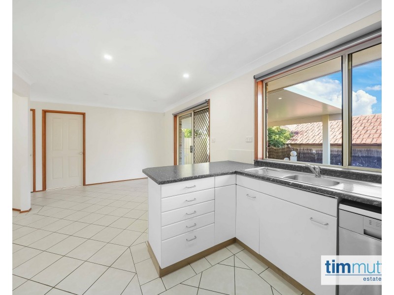 2A Broe Ave, East Hills NSW 2213
