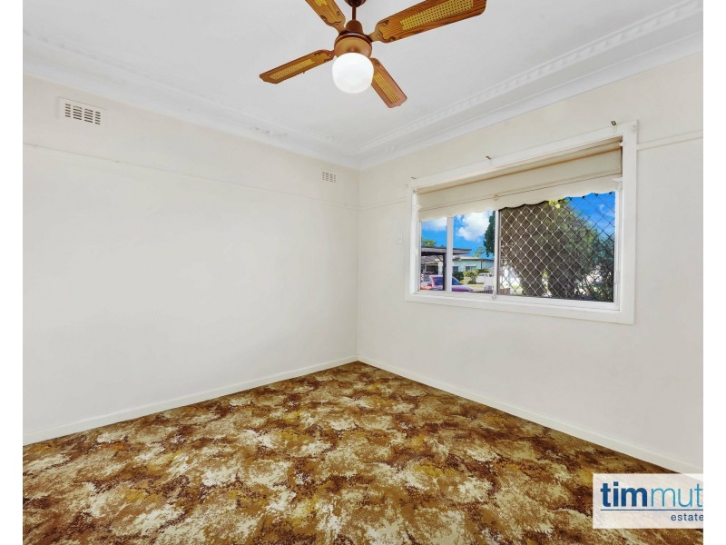 36 Killara Ave, Panania NSW 2213